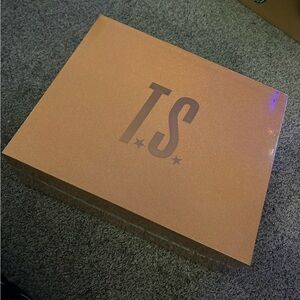 Taylor Swift Life of a Showgirl Orange Cardigan Box in size XL/2X